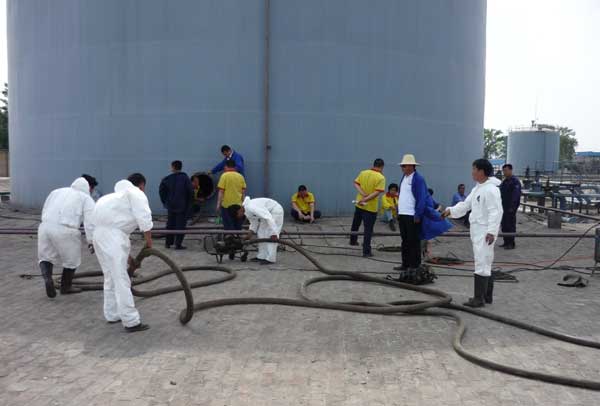 Crude Tanker Cleaning 3